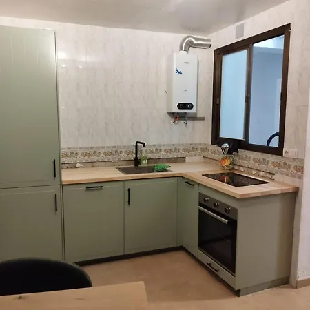 With Balcony And A Jacuzzi, Cleaning Included Apartment Almunecar